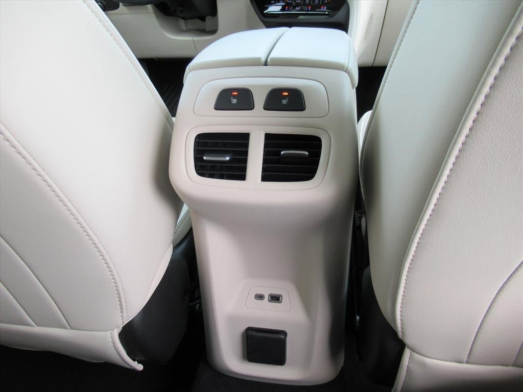Used 2023 Buick Envision Avenir FWD image 33