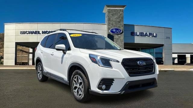 Used 2023 Subaru Forester Premium AWD/4WD image 1