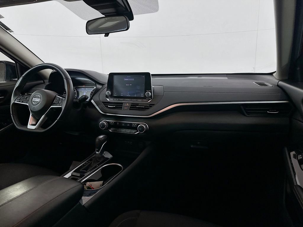 Used 2021 Nissan Altima 2.5 SV w/ SV Premium Package image 21