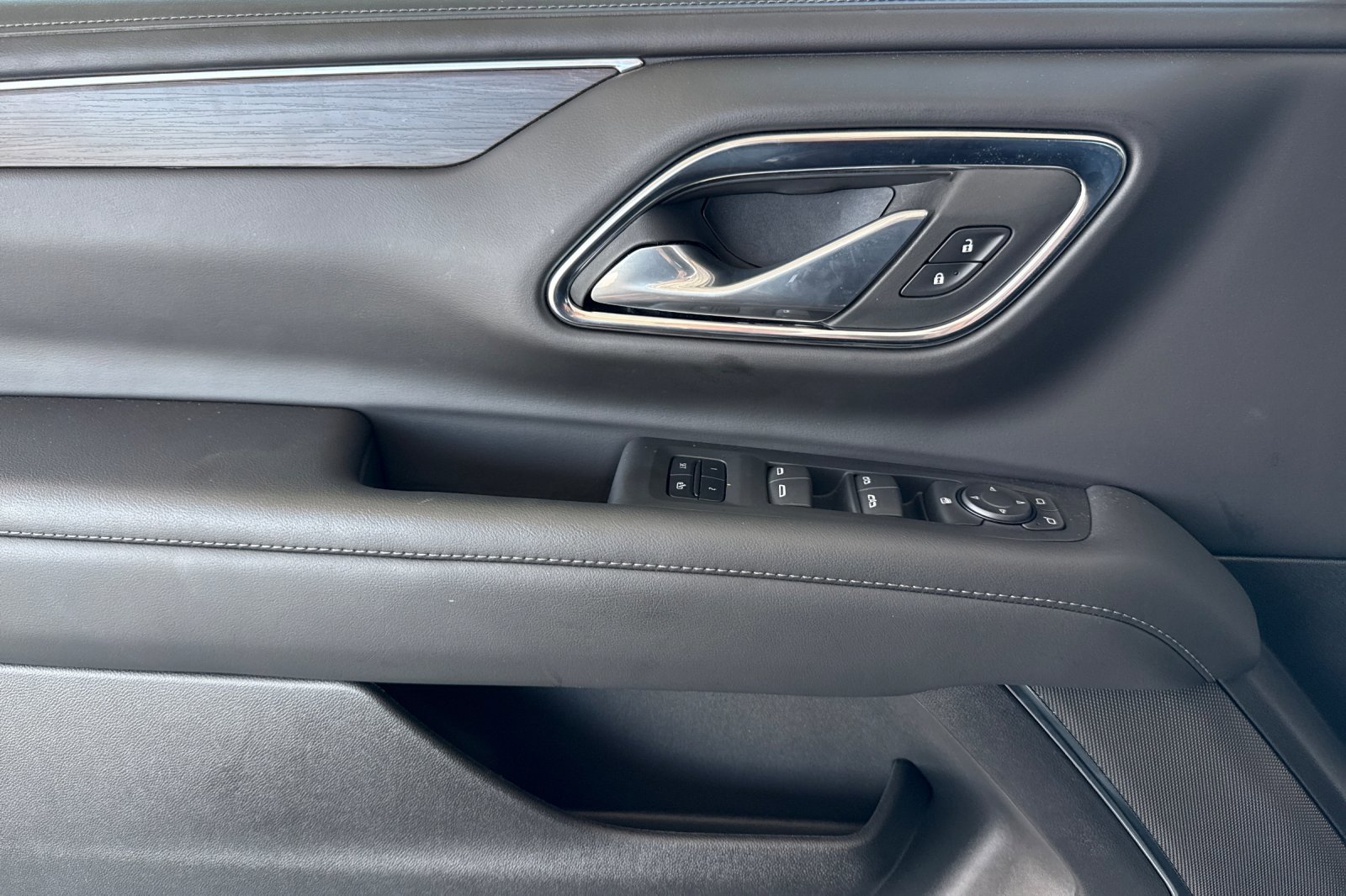 Used 2023 Chevrolet Tahoe LT image 12