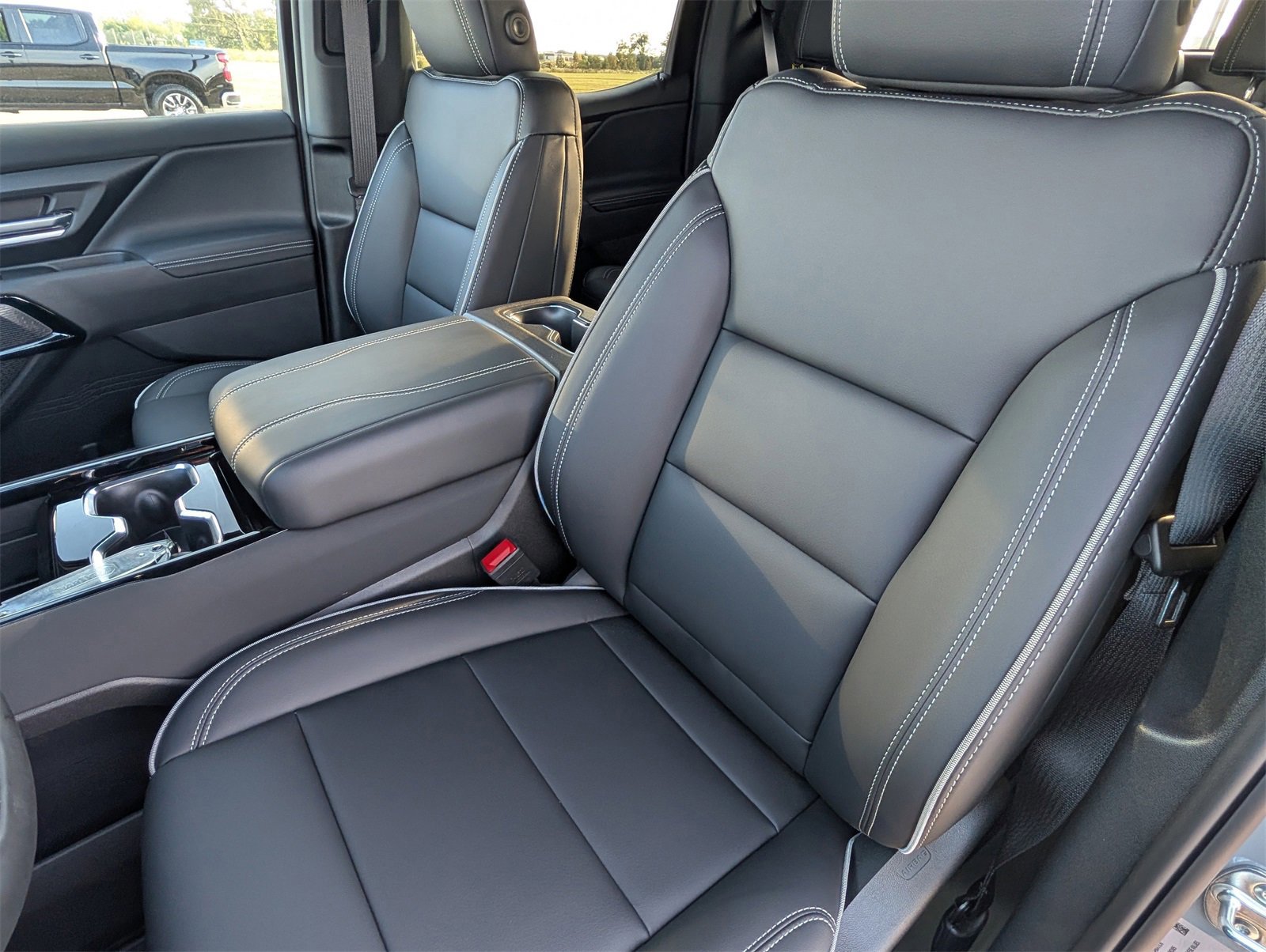 New 2026 Chevrolet Silverado EV LT image 15