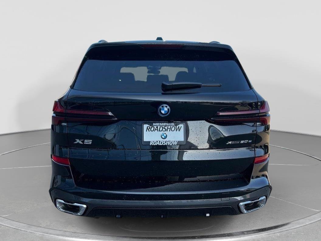 New 2026 BMW X5 xDrive50e w/ M Sport Package AWD/4WD image 7