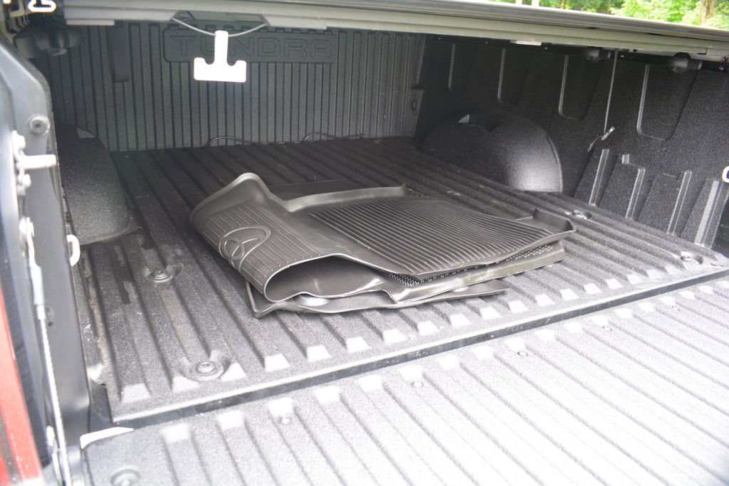 Used 2024 Toyota Tundra Limited AWD/4WD image 23