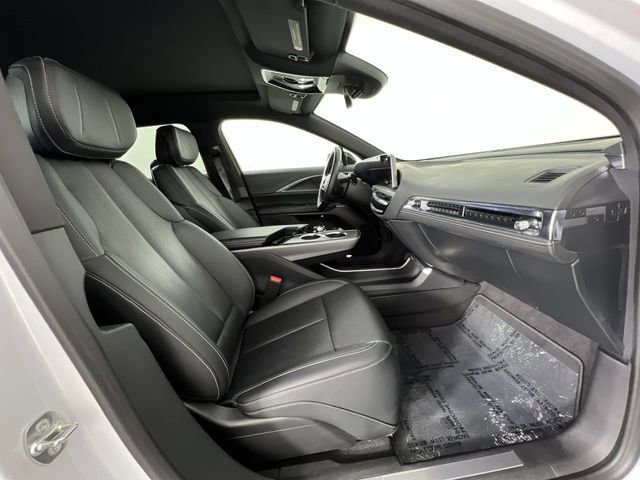 Used 2024 Cadillac Lyriq Sport image 29