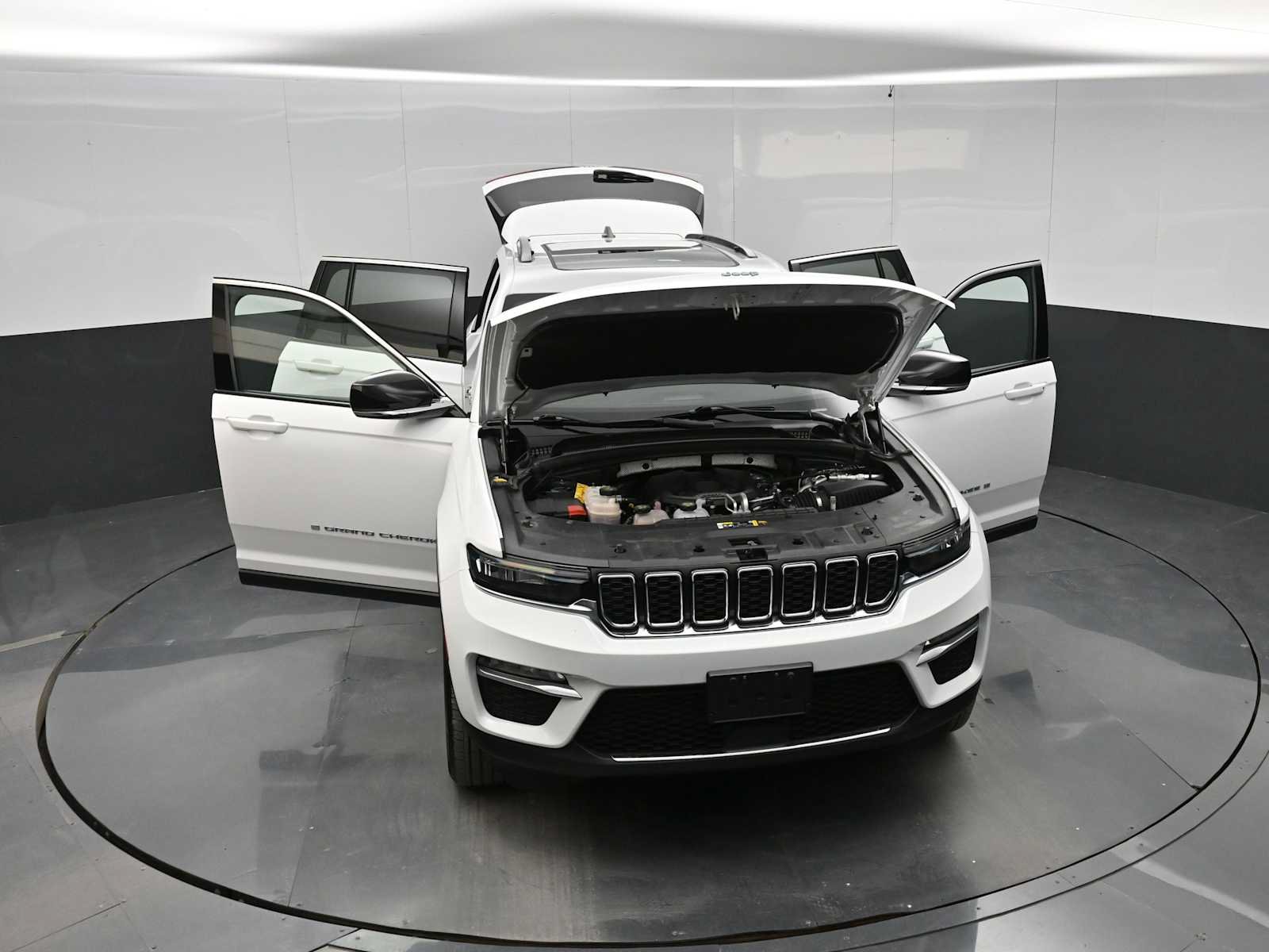 Used 2024 Jeep Grand Cherokee Limited 4xe AWD/4WD image 46
