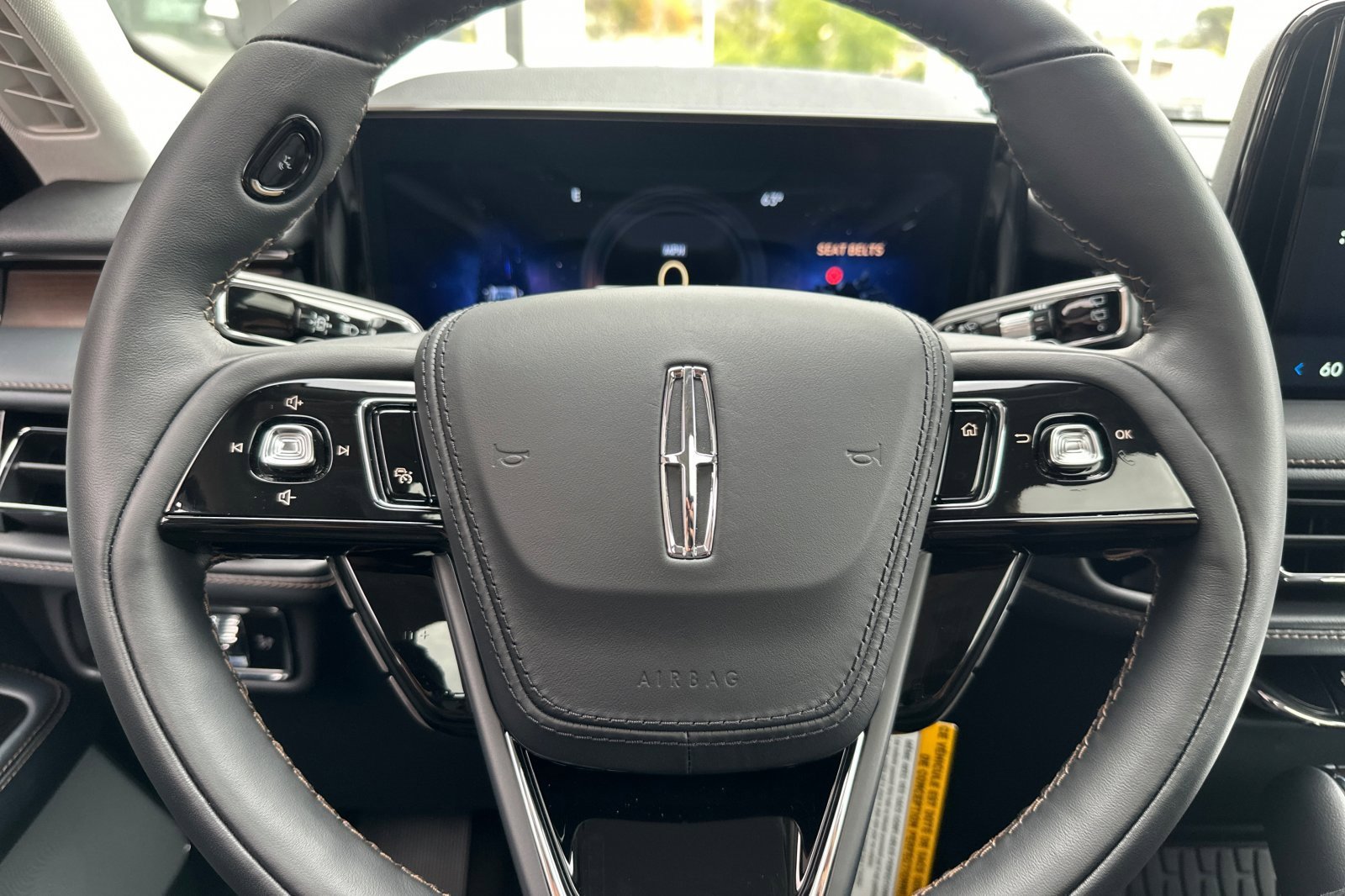 New 2025 Lincoln Aviator Reserve w/ Luxury Package image 21