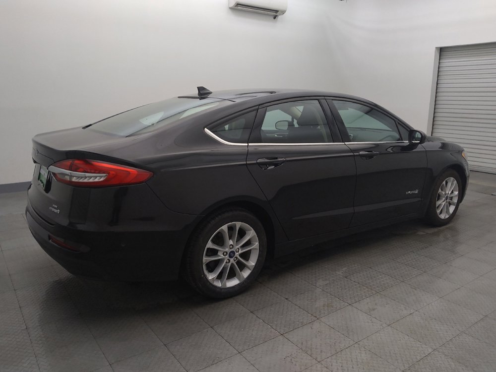 Used 2019 Ford Fusion SE FWD image 10