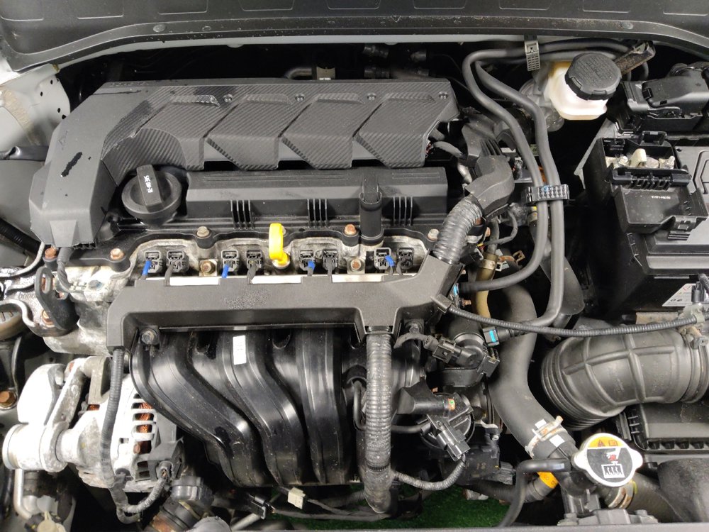 Used 2020 Hyundai Venue SEL image 30