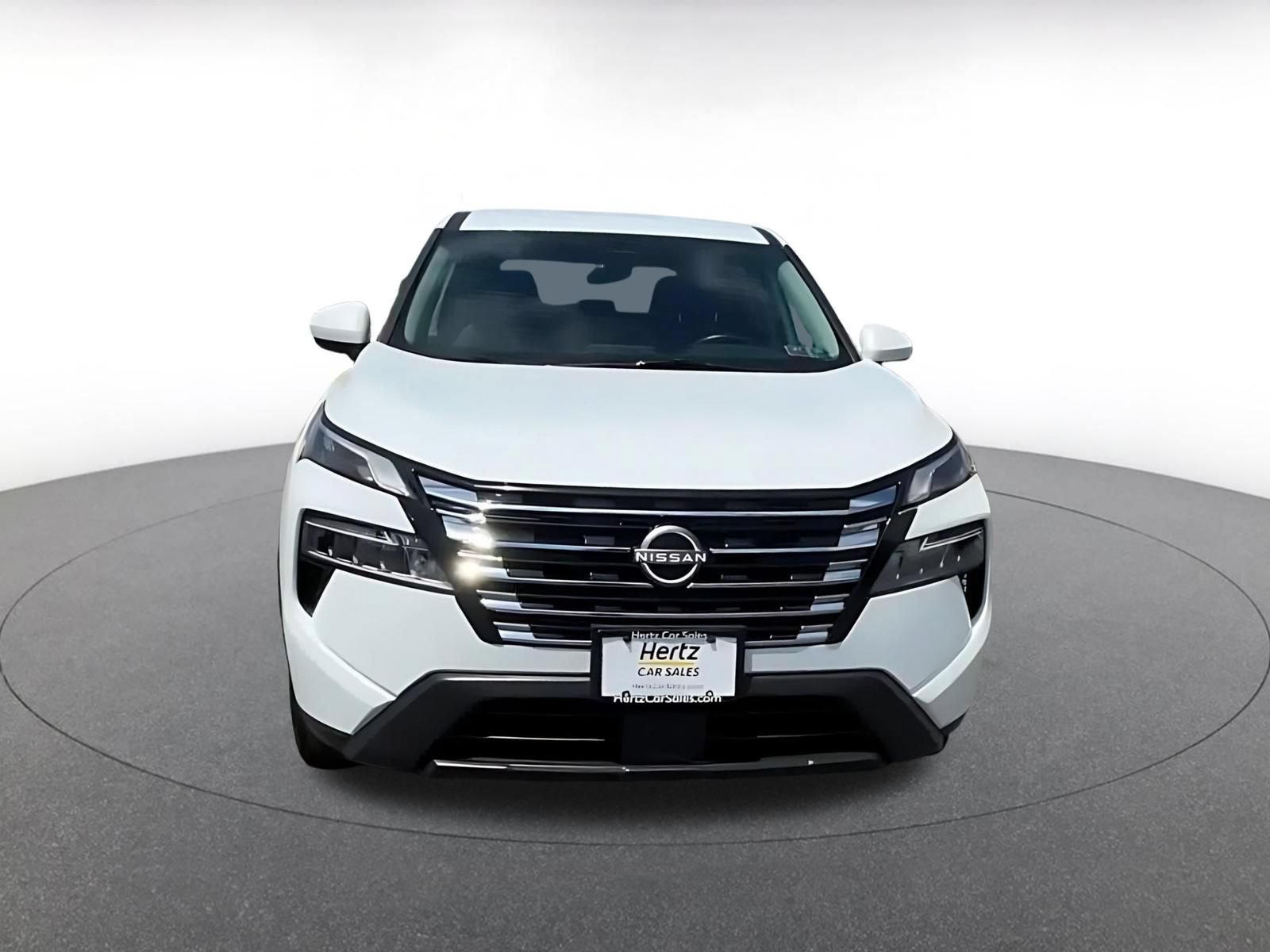Used 2025 Nissan Rogue SV AWD/4WD image 5