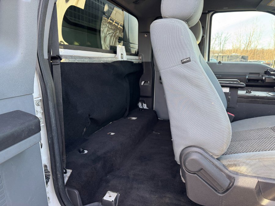 Used 2015 Ford F350 XLT w/ Trailer-Tow Prep Package image 20