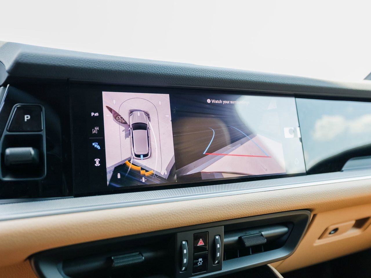 Certified 2026 Porsche Cayenne AWD/4WD image 19