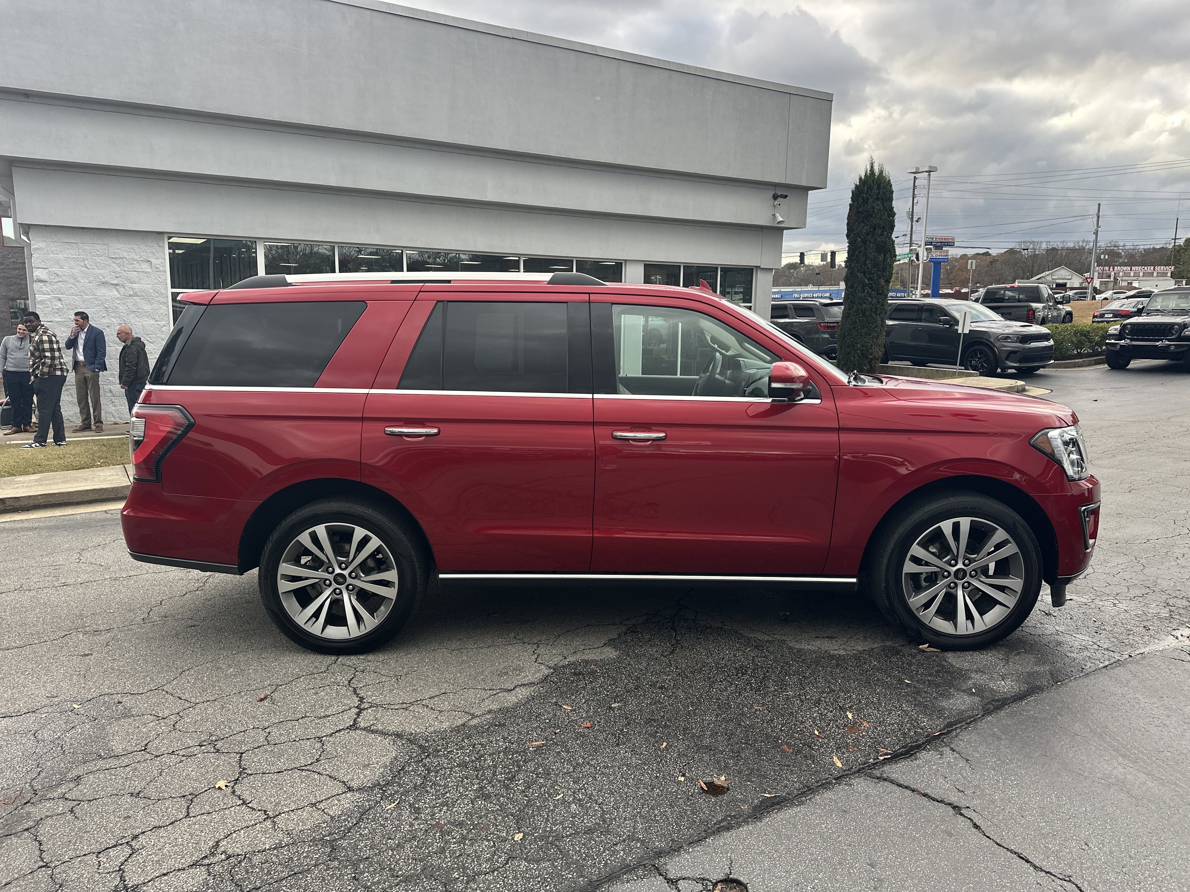 Used 2020 Ford Expedition Limited w/ Equipment Group 302A image 10