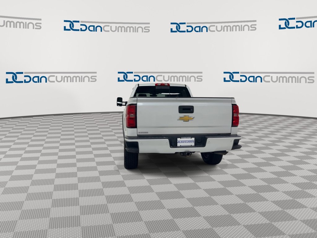 Used 2017 Chevrolet Silverado 1500 LT w/ All Star Edition AWD/4WD image 7