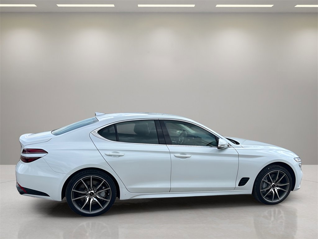 New 2025 Genesis G70 2.5T image 6