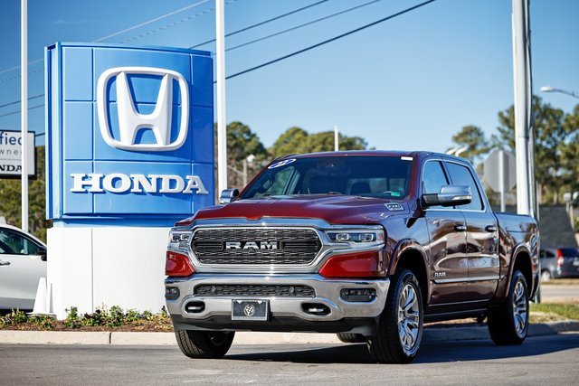 Used 2022 RAM 1500 Limited image 1