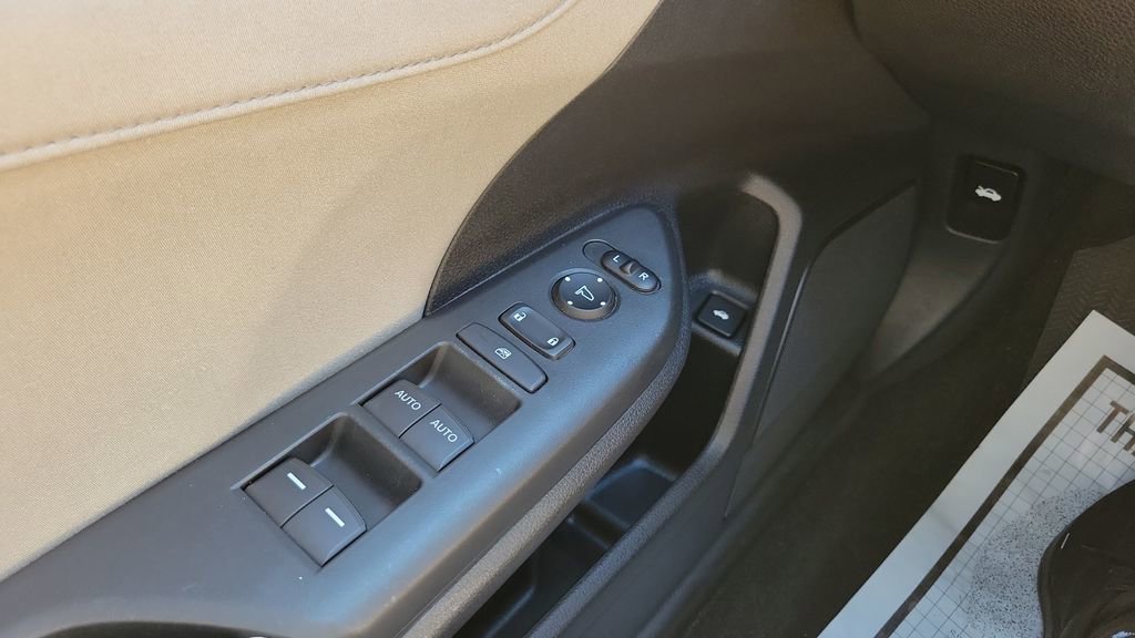 Used 2019 Honda Insight EX image 19