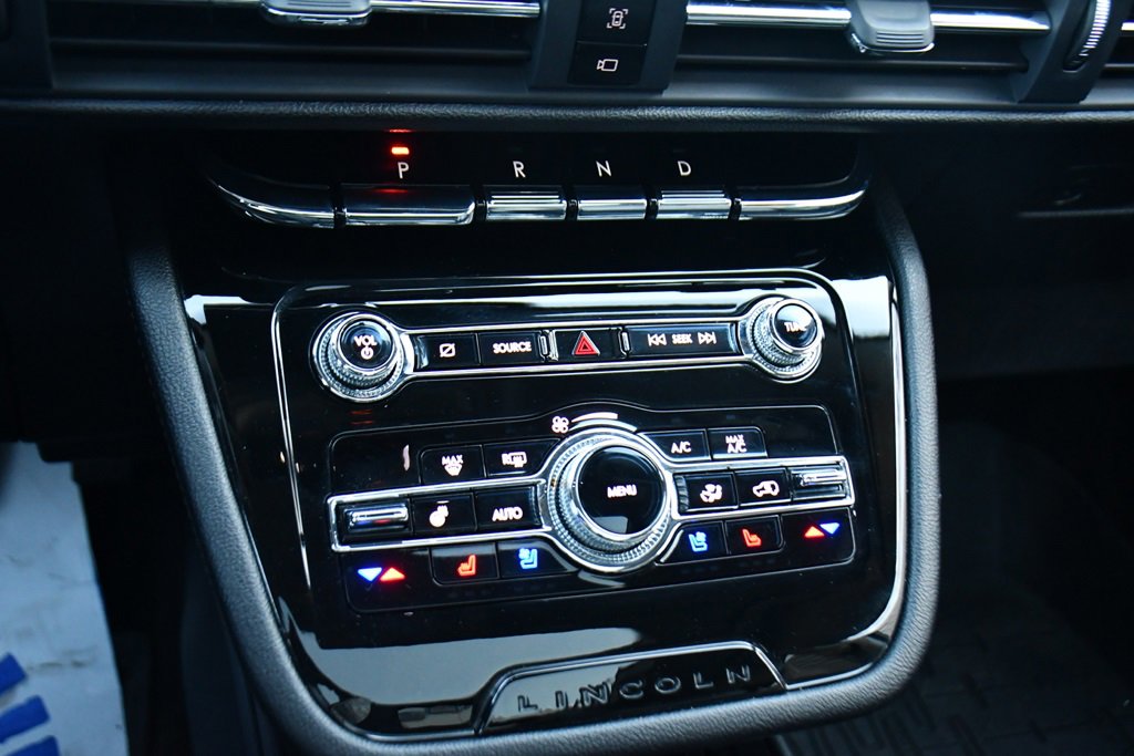 Used 2022 Lincoln Corsair Reserve w/ Elements Package image 31