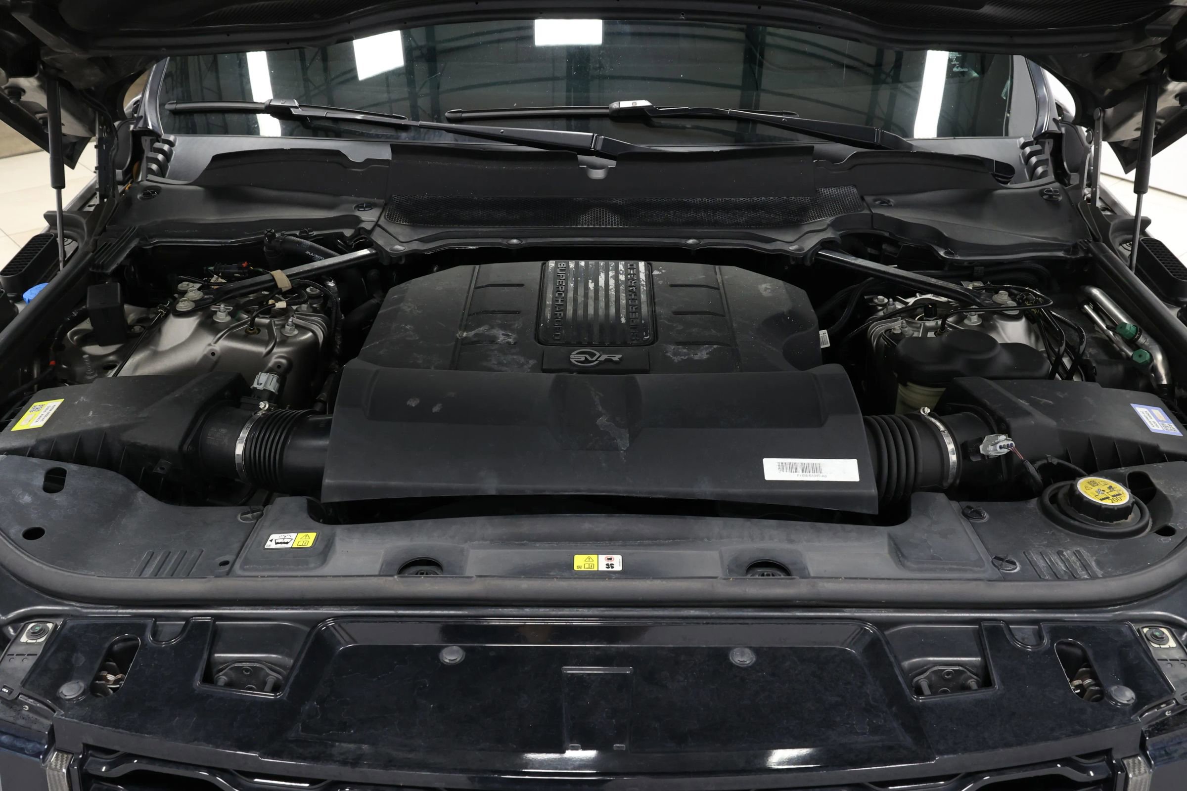 Used 2020 Land Rover Range Rover Sport SVR image 89