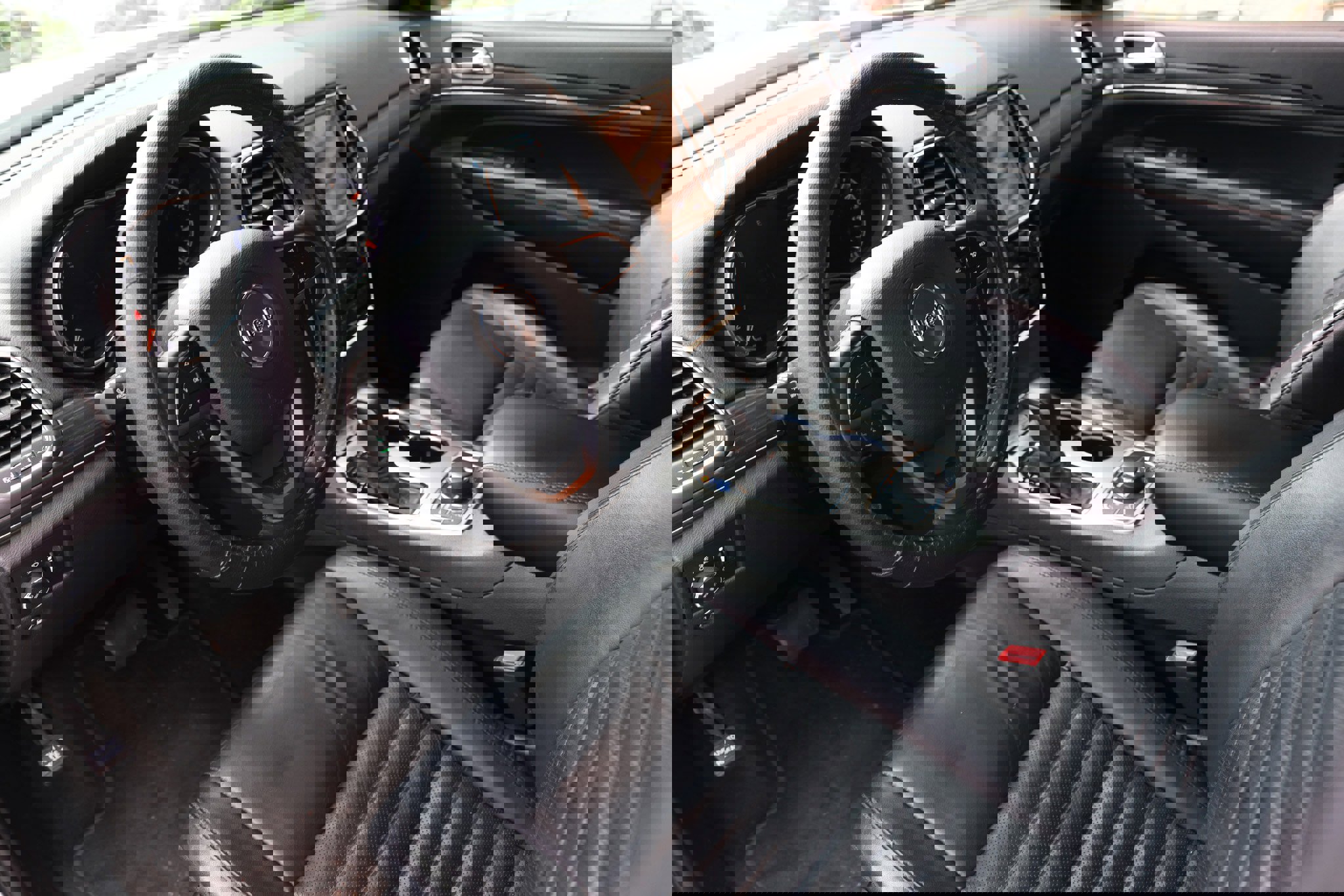 Used 2019 Jeep Grand Cherokee Limited X image 6