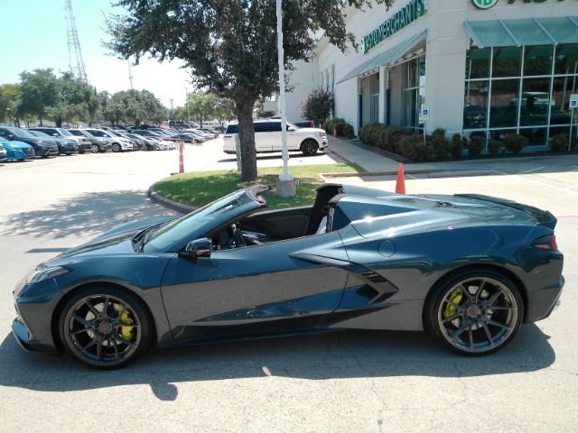 Used 2021 Chevrolet Corvette Stingray Convertible w/ Z51 Performance Package RWD image 6
