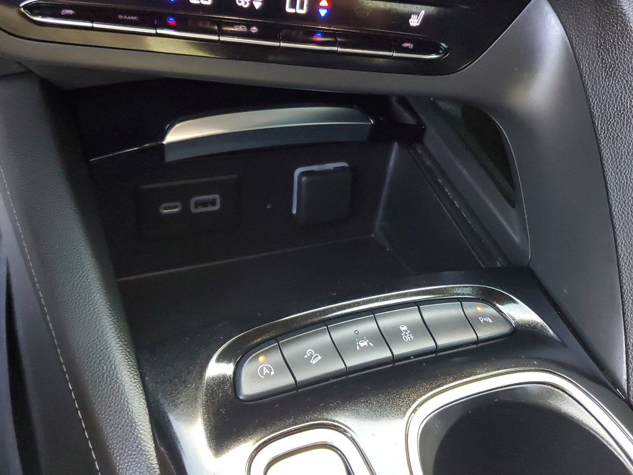 Used 2023 Buick Envision Essence w/ Sport Touring Package AWD/4WD image 24