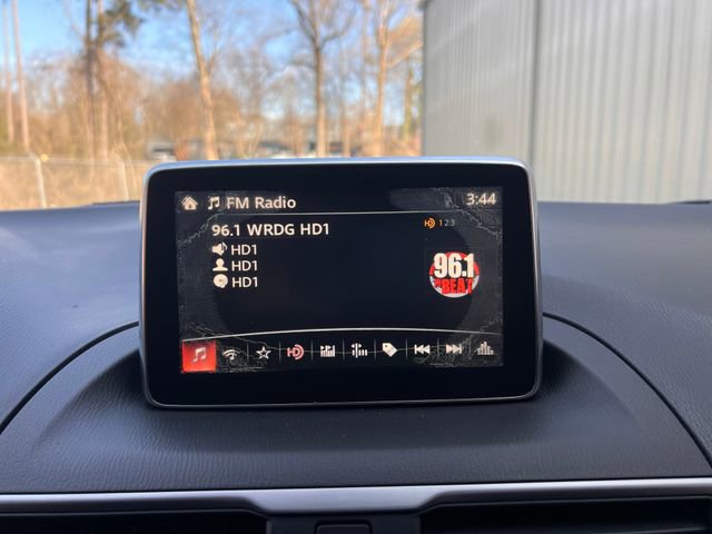 Used 2016 MAZDA MAZDA3 i Sport w/ Preferred Equipment Package image 21