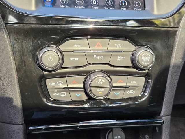 Used 2018 Chrysler 300 S w/ 300S Premium Group image 20