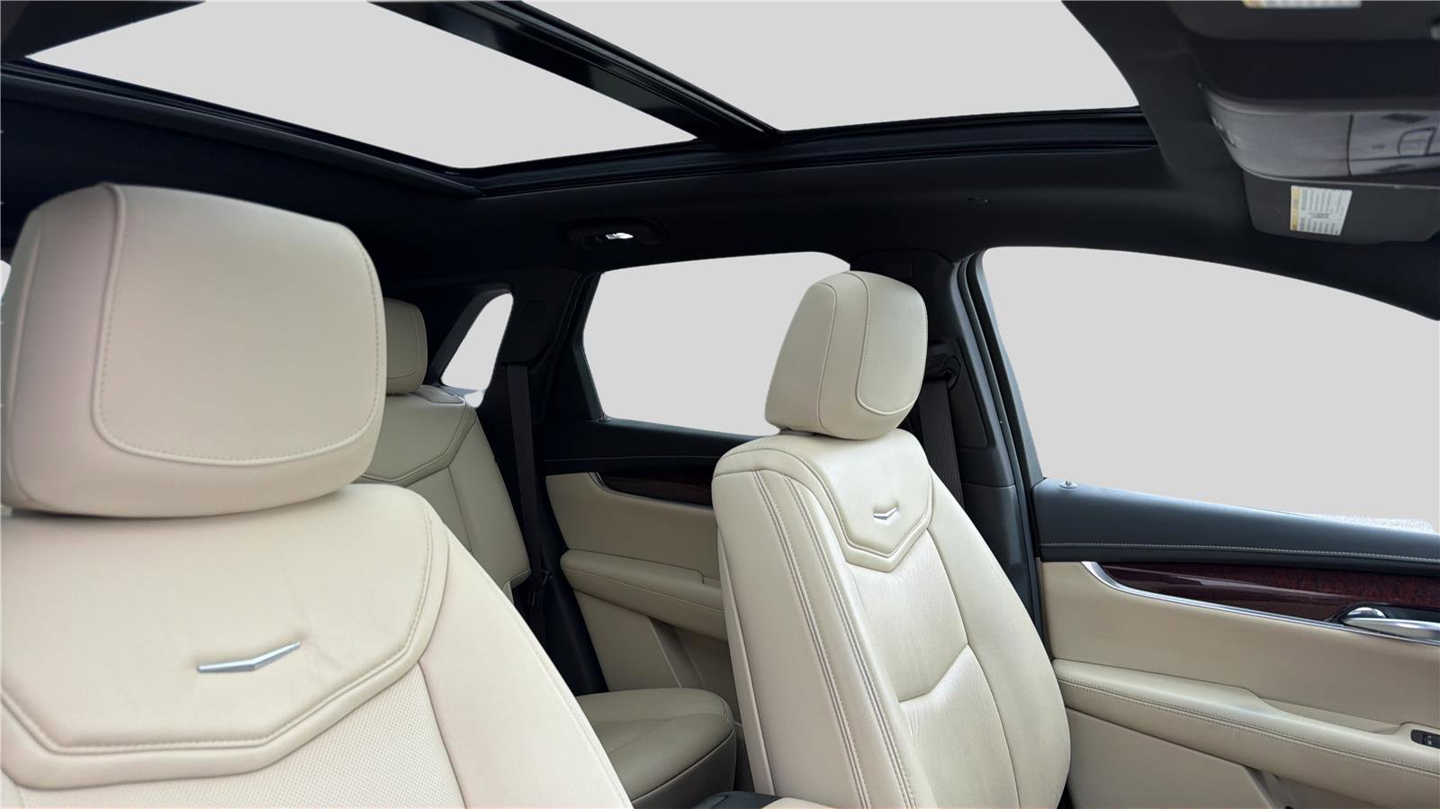 Used 2019 Cadillac XT5 Luxury image 23