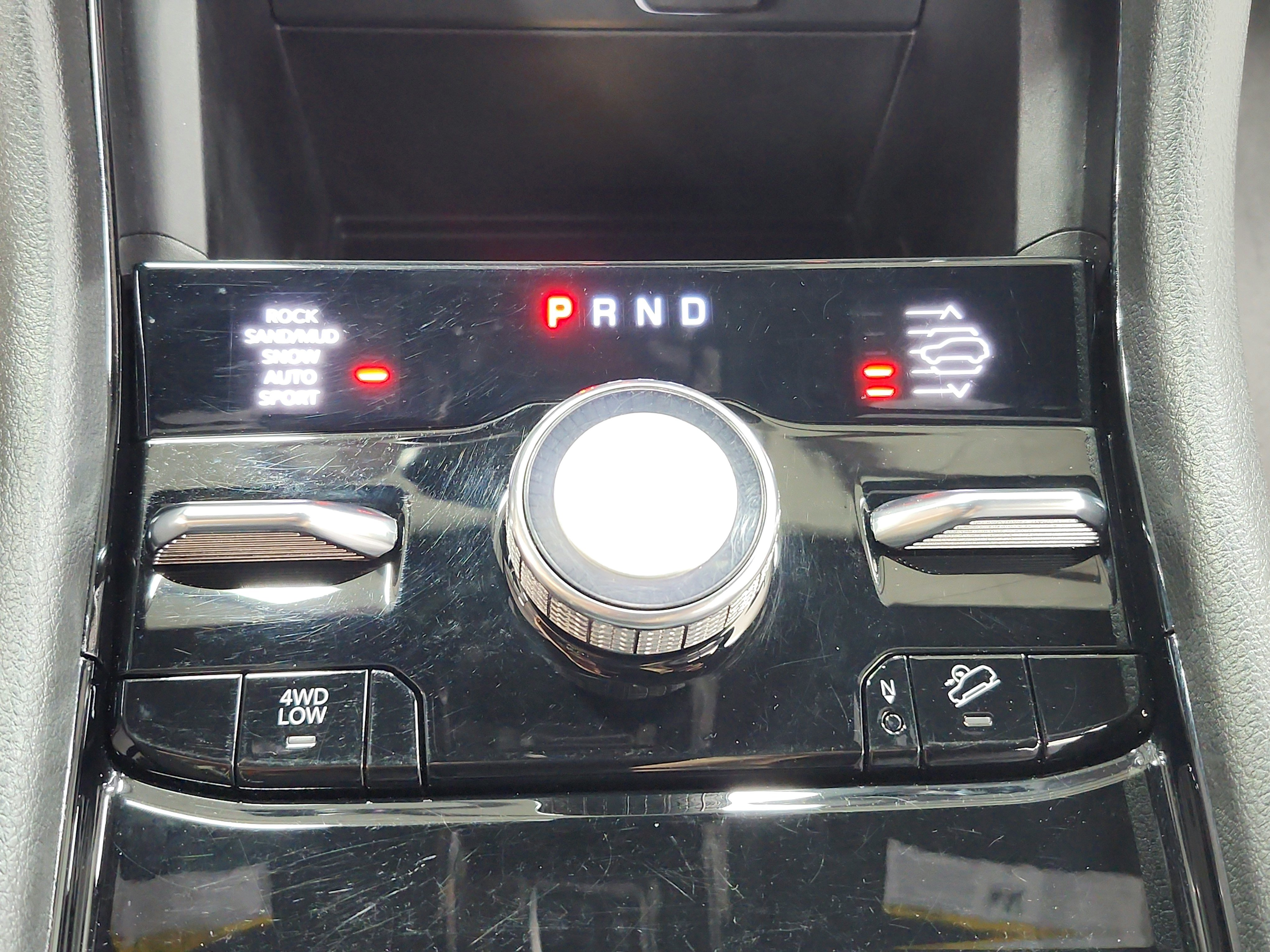 Used 2023 Jeep Grand Cherokee Overland AWD/4WD image 55