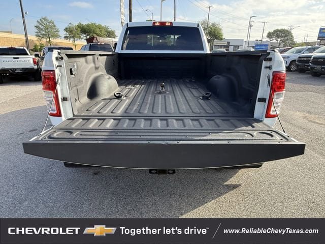 Used 2024 RAM 3500 Big Horn image 33