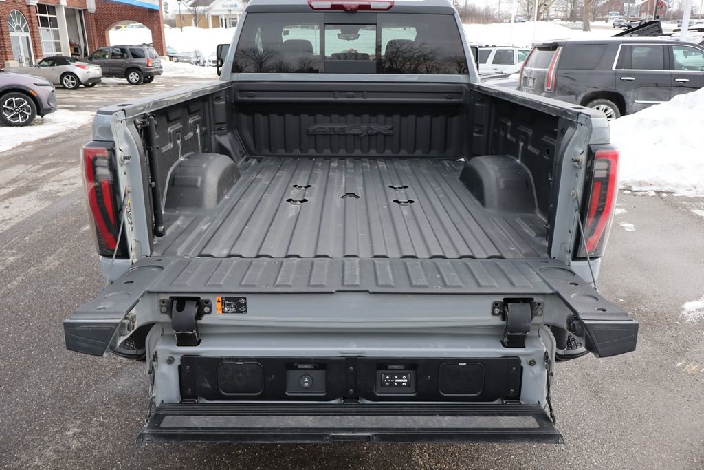 Used 2024 GMC Sierra 2500 AT4X image 43