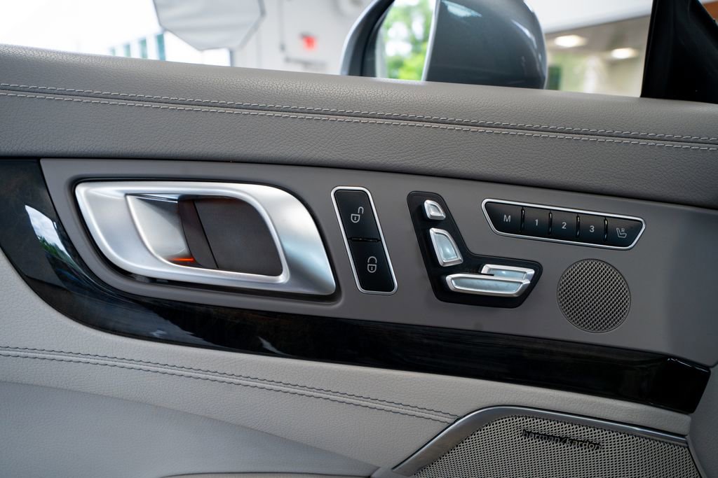 Used 2014 Mercedes-Benz SL 550 image 29