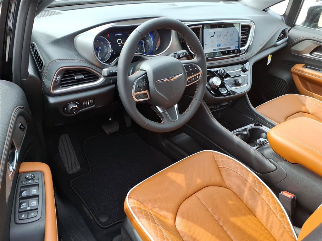 New 2026 Chrysler Pacifica Pinnacle AWD/4WD image 14