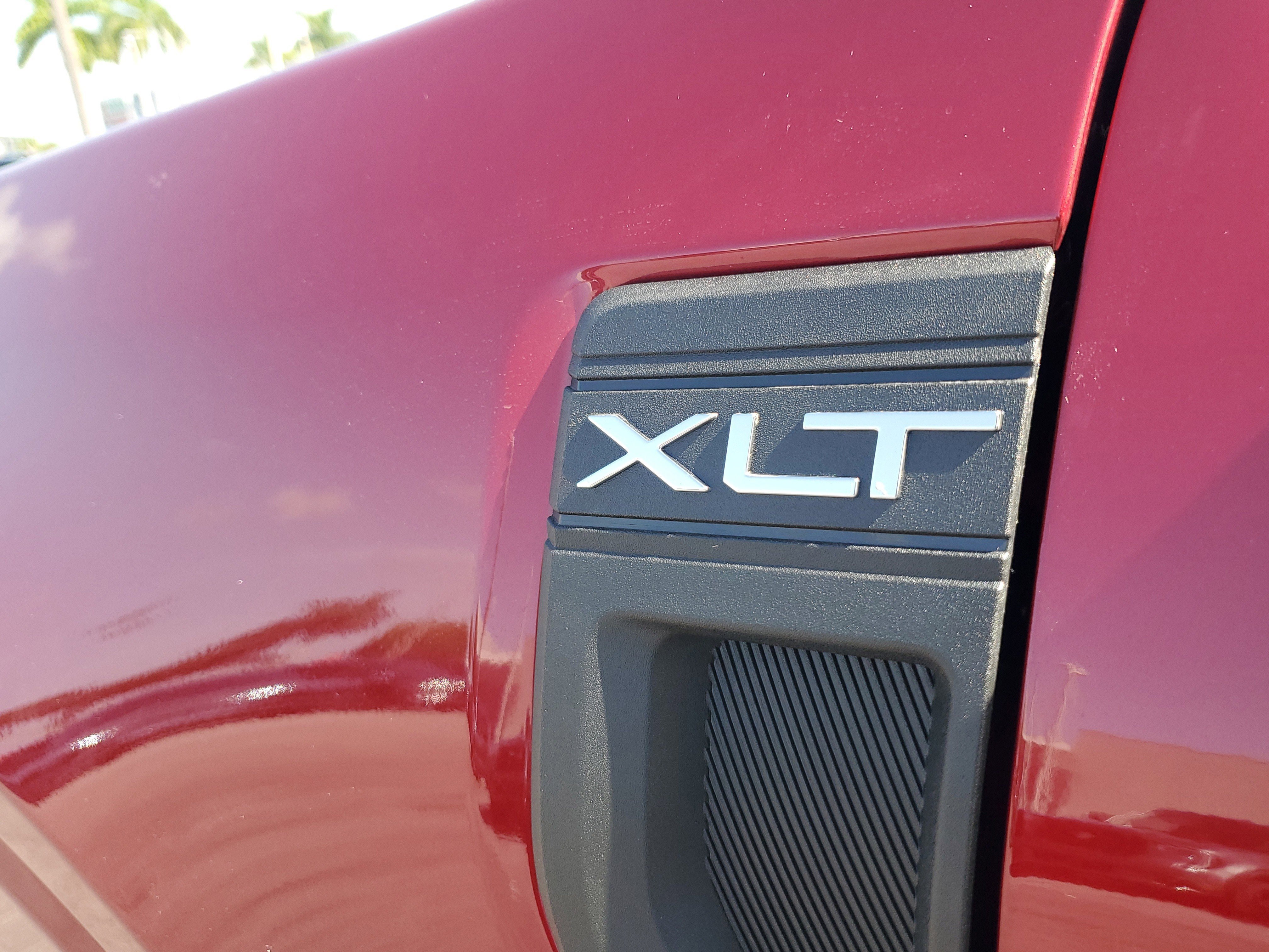 New 2025 Ford Maverick XLT w/ XLT Luxury Package image 8