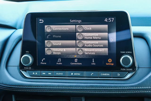 Used 2024 Nissan Rogue SV image 15