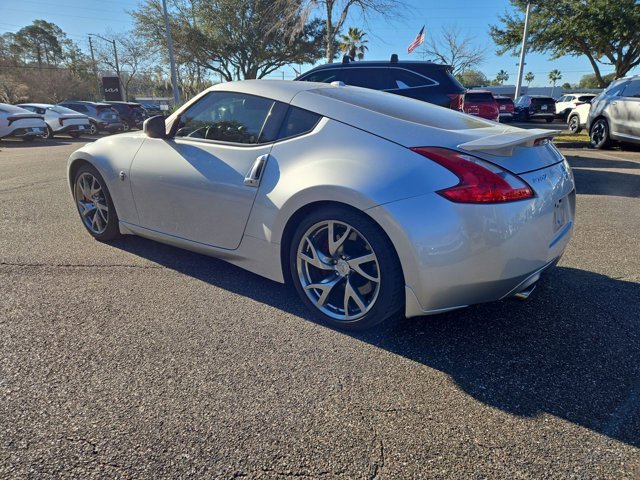 Used 2017 Nissan 370Z w/ Sport Package image 12