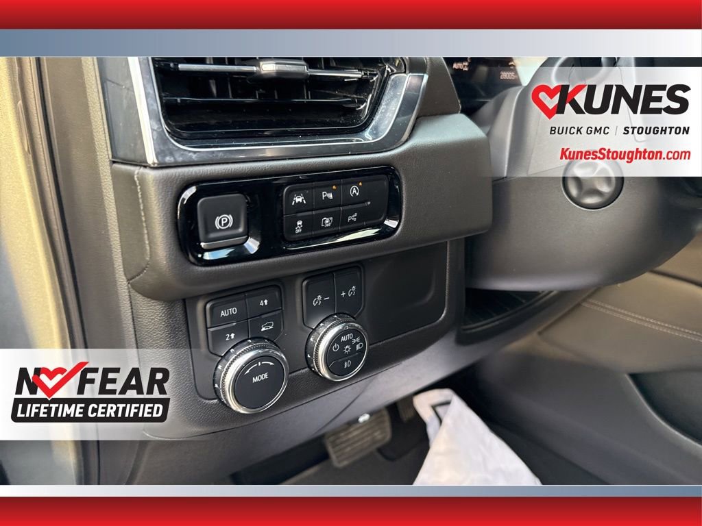 Used 2025 GMC Yukon XL Denali image 15