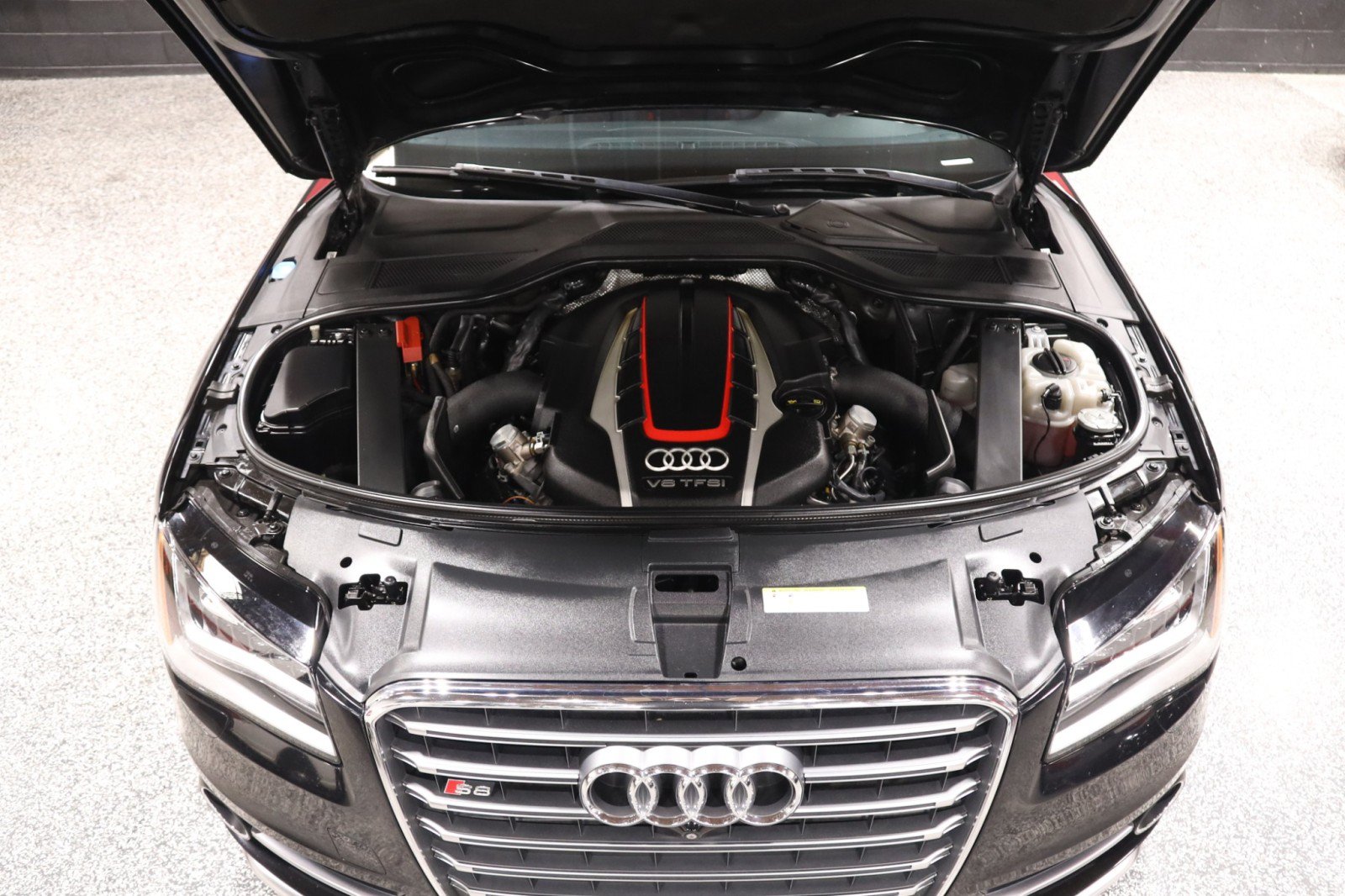 Used 2014 Audi S8 AWD/4WD image 25