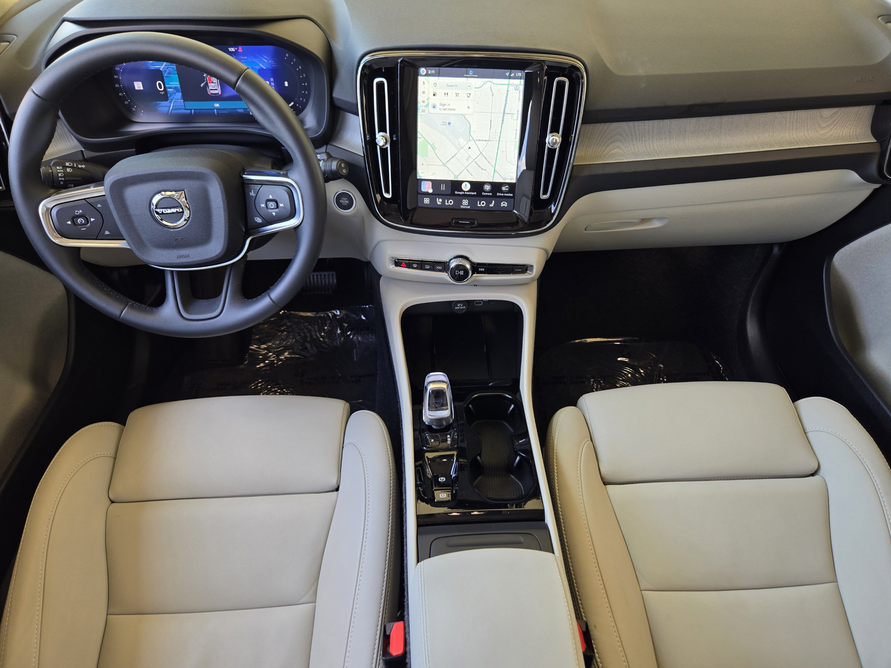 Used 2022 Volvo XC60 B5 Inscription w/ Advanced Package FWD image 25