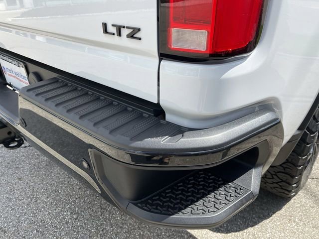 Used 2025 Chevrolet Silverado 2500 LTZ w/ Trail Boss Package image 10