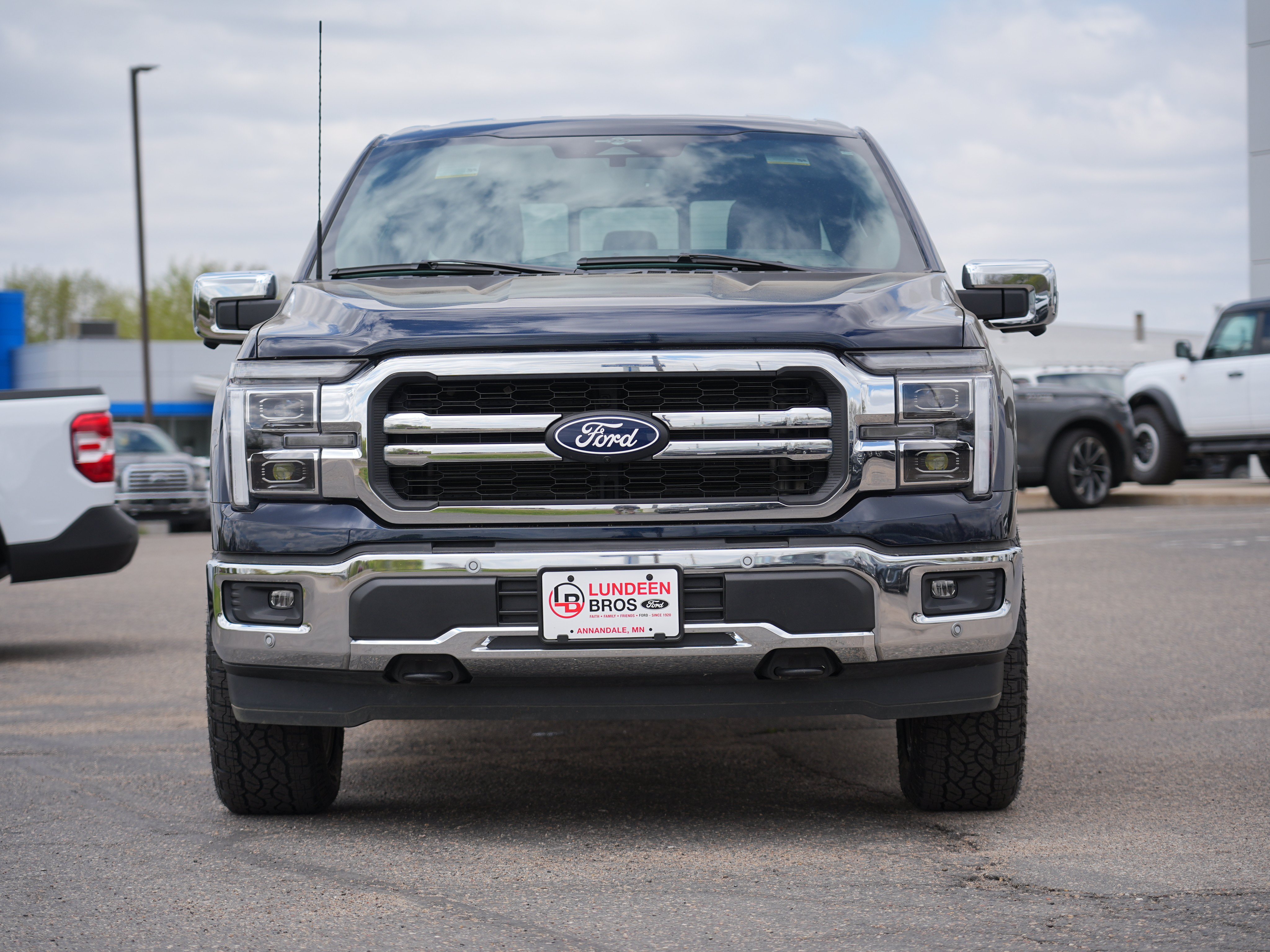 Used 2025 Ford F150 Lariat w/ Equipment Group 502A High AWD/4WD image 9