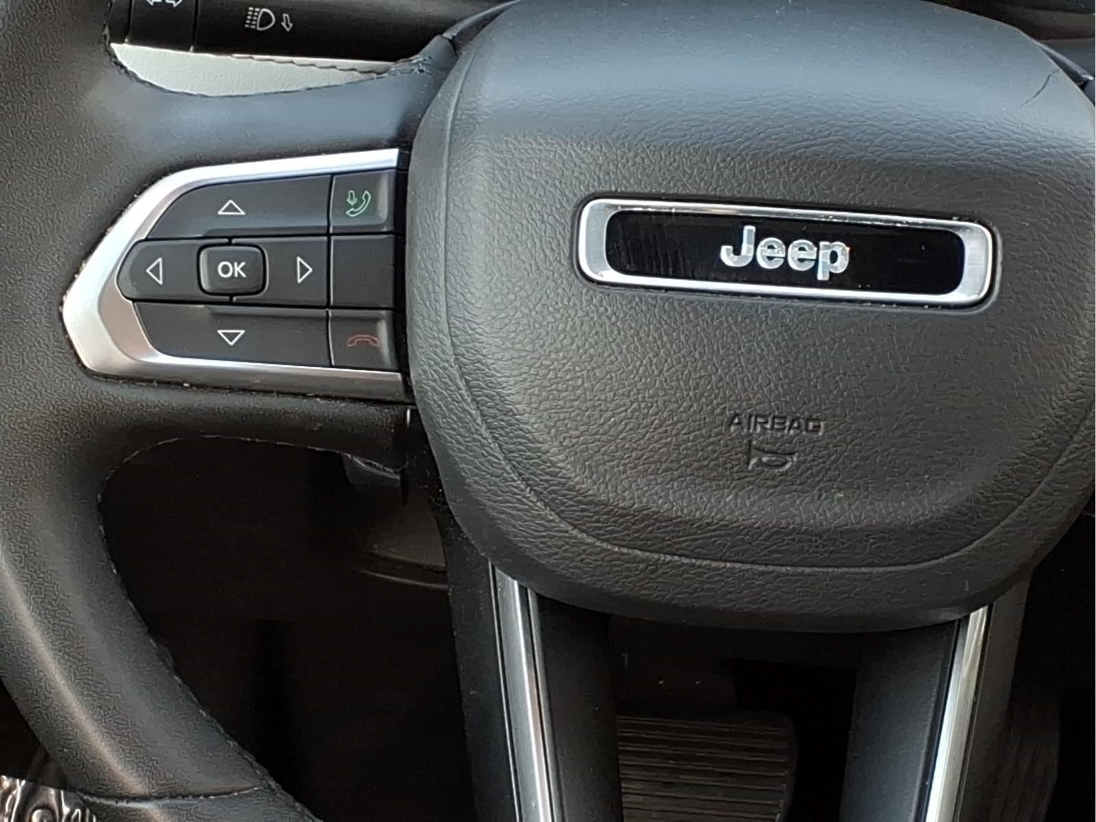 Used 2025 Jeep Compass Limited AWD/4WD image 10