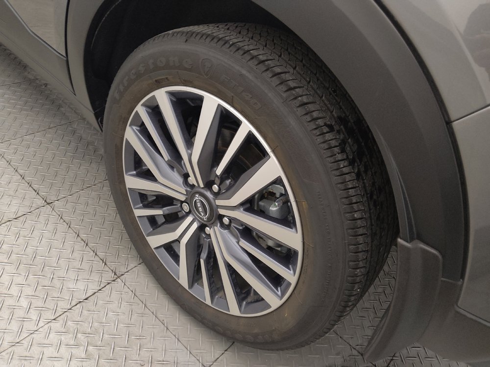 Used 2023 Nissan Kicks SV FWD image 31