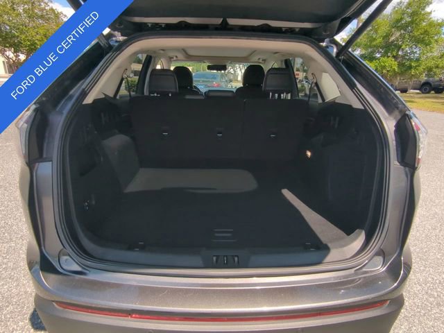 Used 2018 Ford Edge Titanium w/ Equipment Group 301A FWD image 14