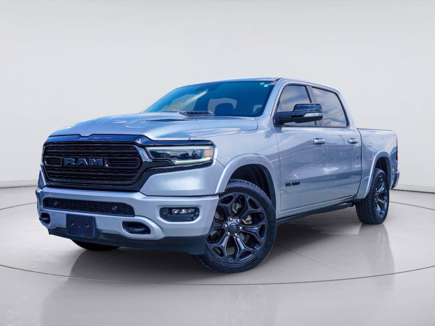 Used 2022 RAM 1500 Limited w/ Night Edition AWD/4WD image 1
