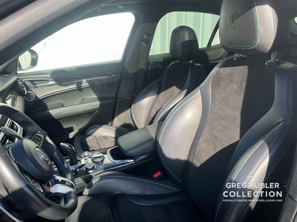Used 2020 Alfa Romeo Stelvio Quadrifoglio image 3