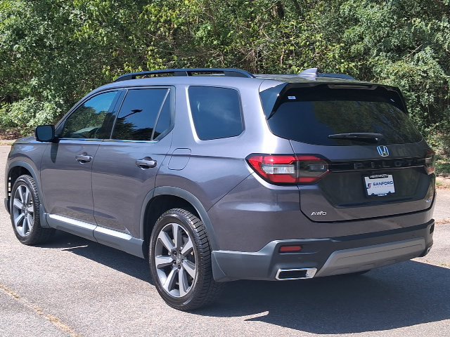 Used 2024 Honda Pilot Elite image 3