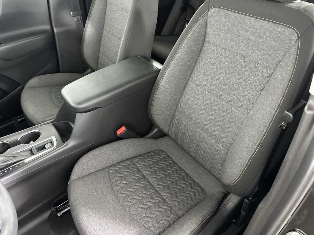 Certified 2024 Chevrolet Equinox LT w/ LPO, Floor Liner Package FWD image 21
