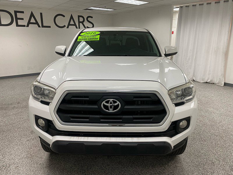 Used 2016 Toyota Tacoma SR5 w/ SR5 Appearance Package (SN) RWD image 2
