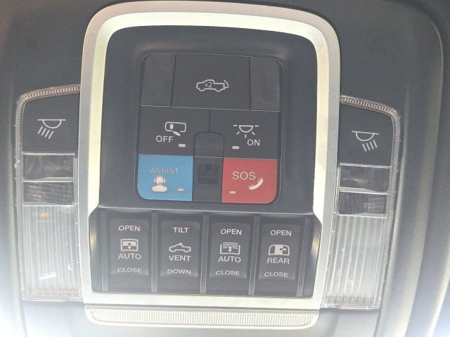 Used 2025 RAM 1500 Laramie w/ Night Edition AWD/4WD image 29